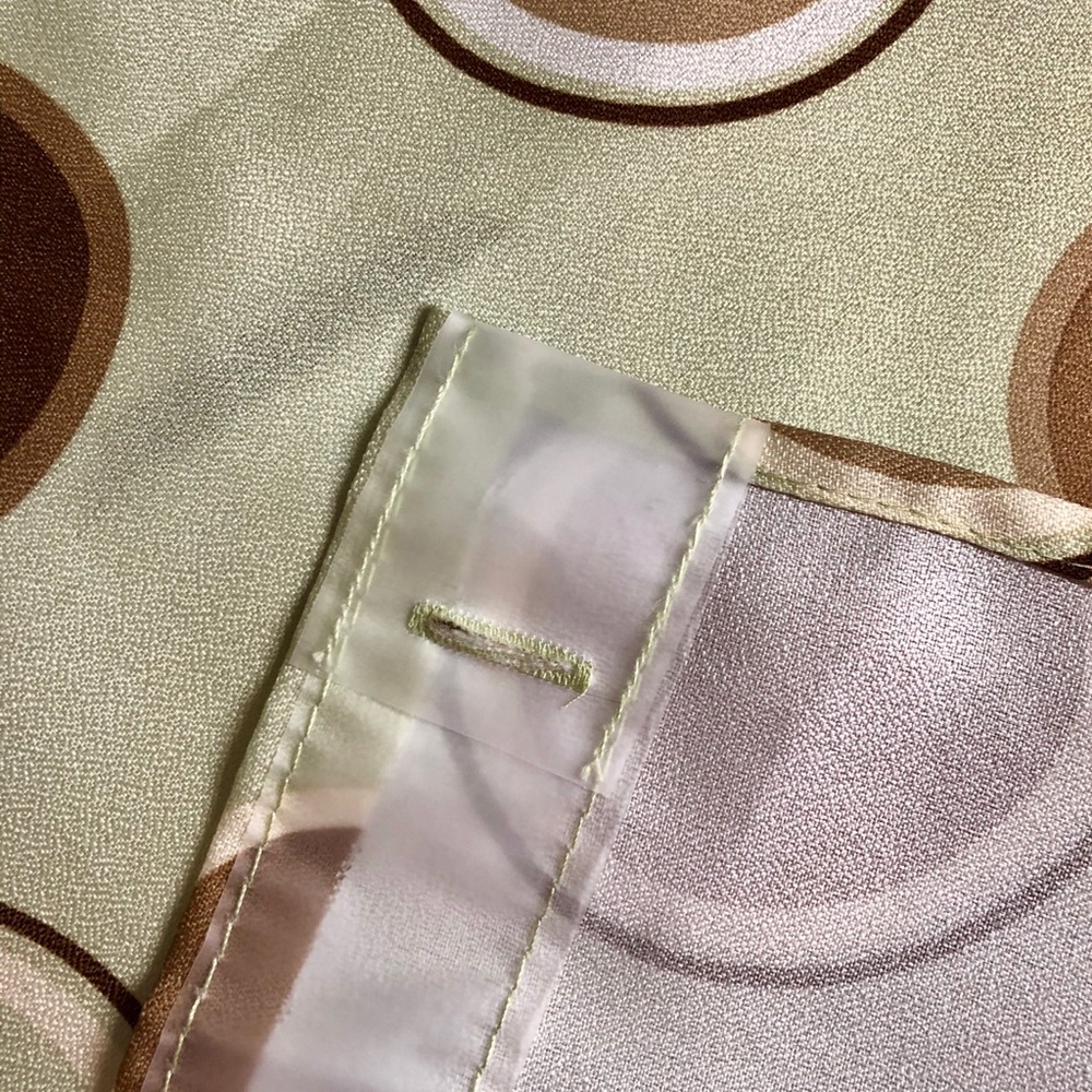 Shower Curtain & Rug - Picture 5 of 7